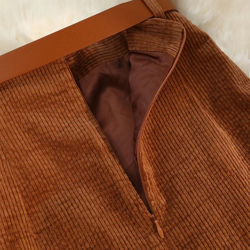 חצאית קורדרוי אלגנטית- אדל