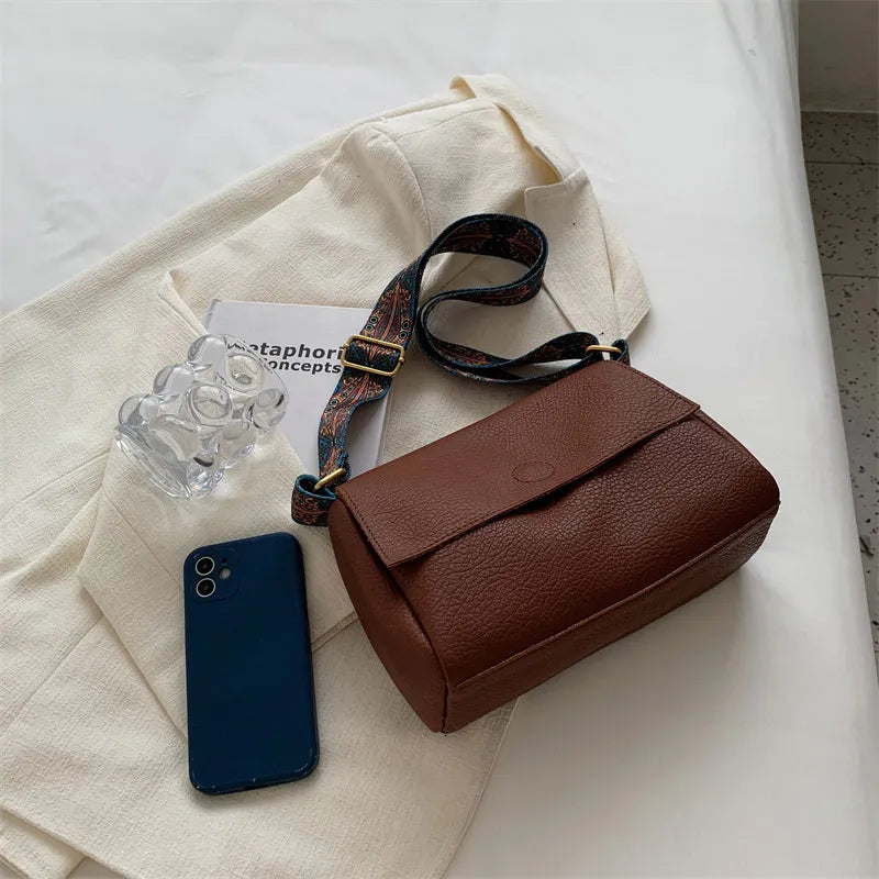 תיק דמוי עור- מאלין