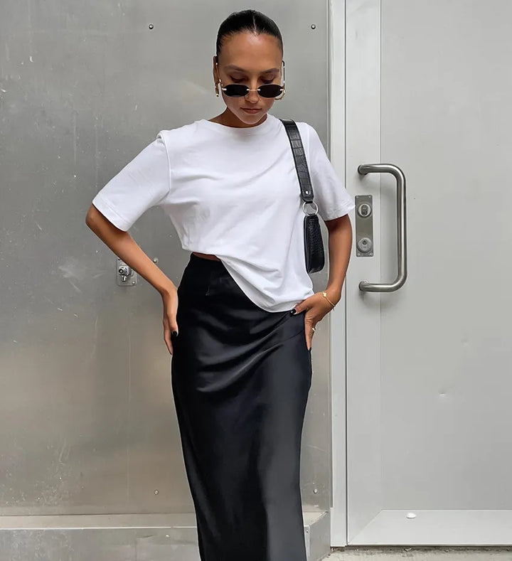 חצאית סאטן צנועה- נועה