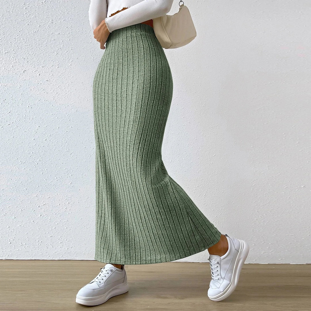 חצאית סרוגה ארוכה