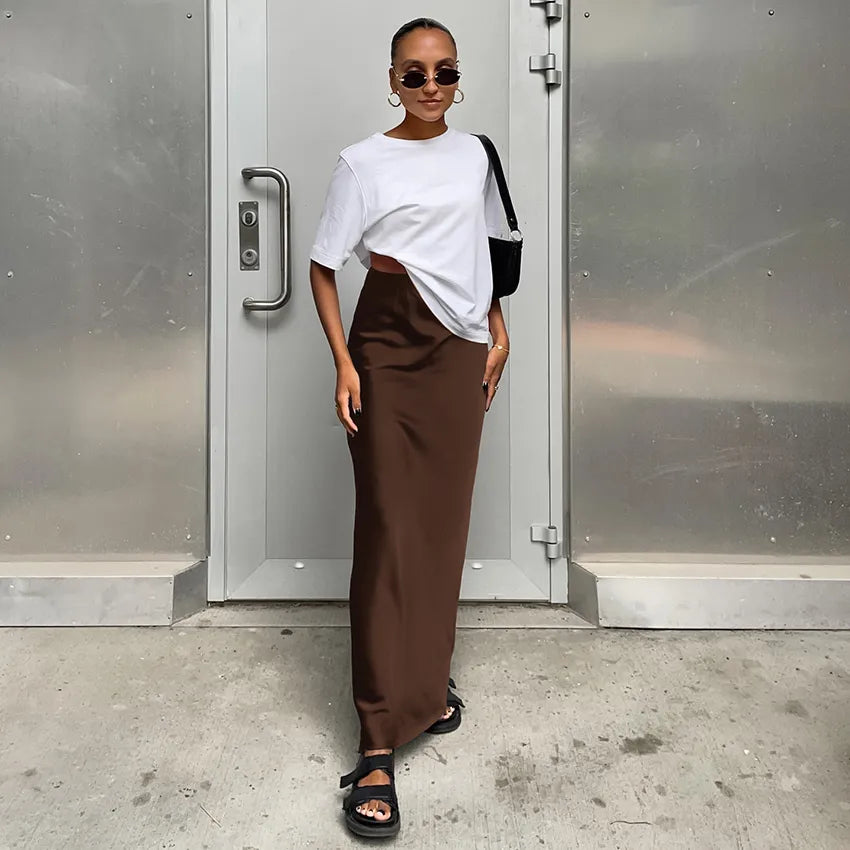 חצאית סאטן צנועה- נועה