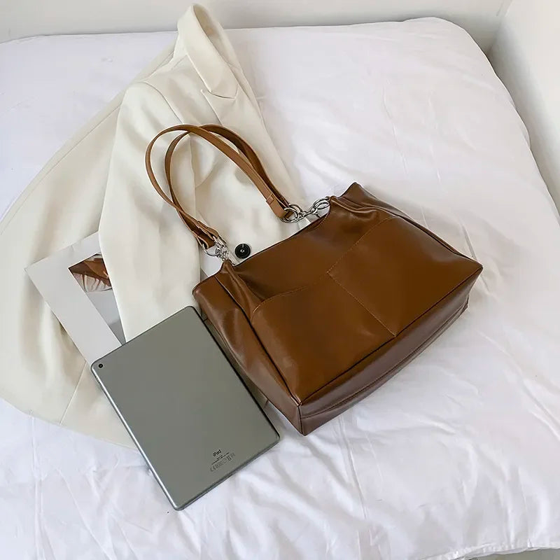 תיק צד סתיוי- מונאמור