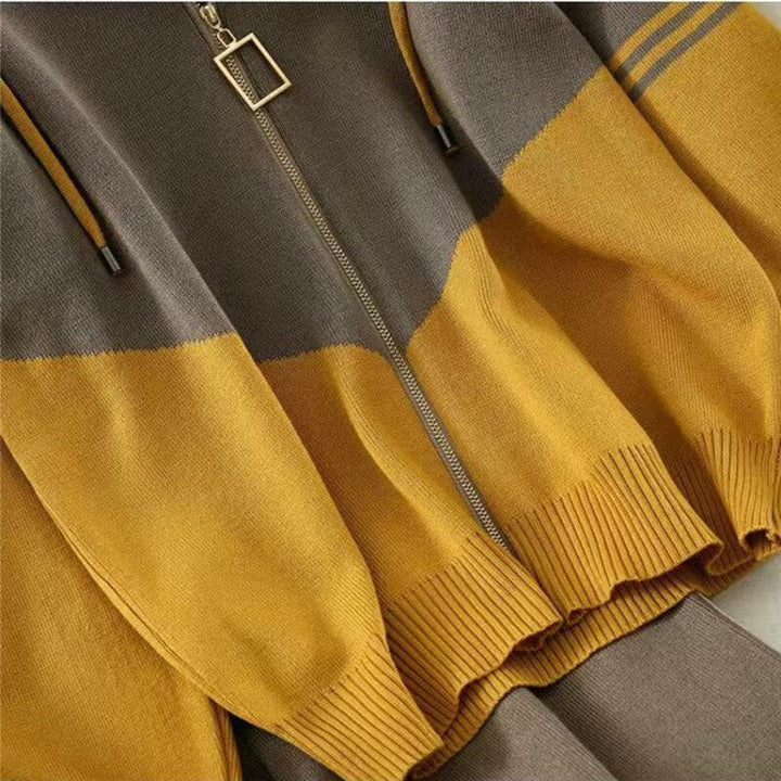 NOA חליפת טרנינג