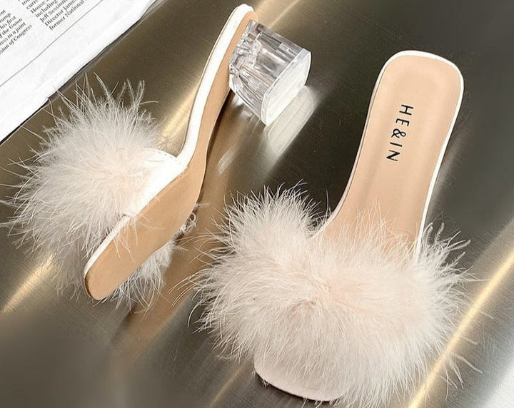 כפכפי נוצות סנדי