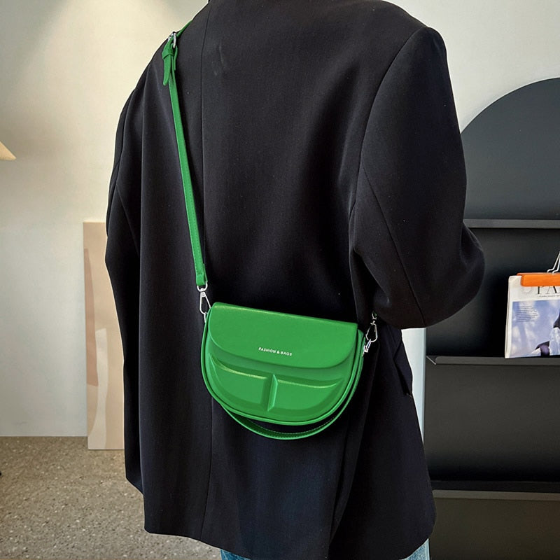 תיק צד- קורטני