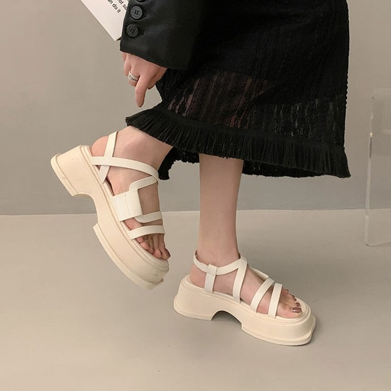 סנדלי פלטפורמה- מילאן