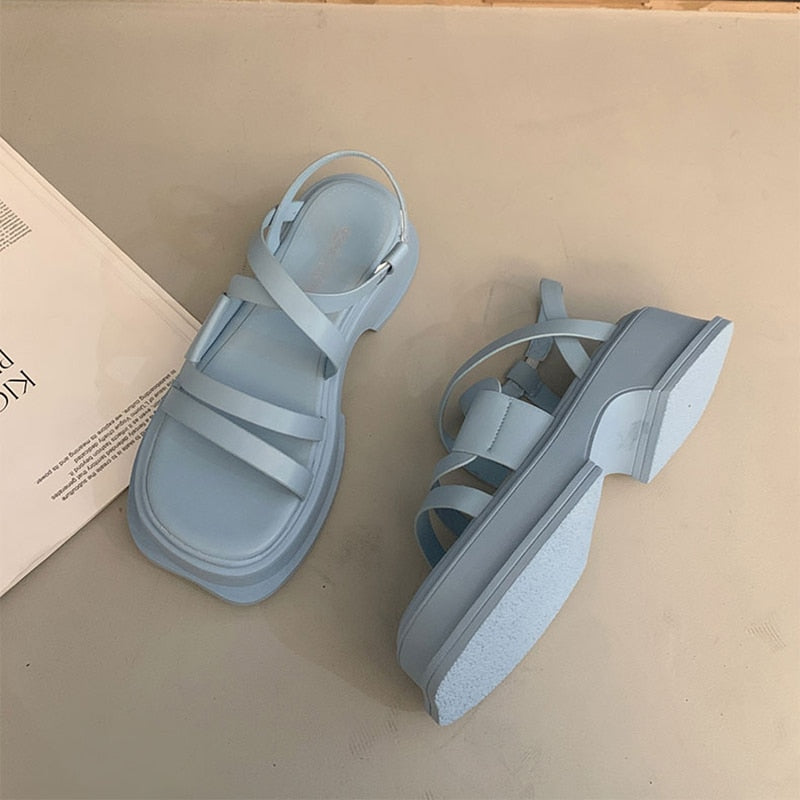 סנדלי פלטפורמה- מילאן