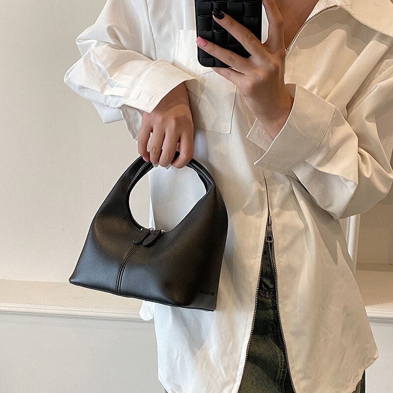 תיק יד- הובה בובה