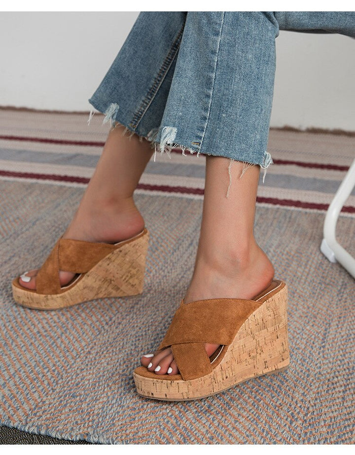 כפכף עקב בוהו- קלארי