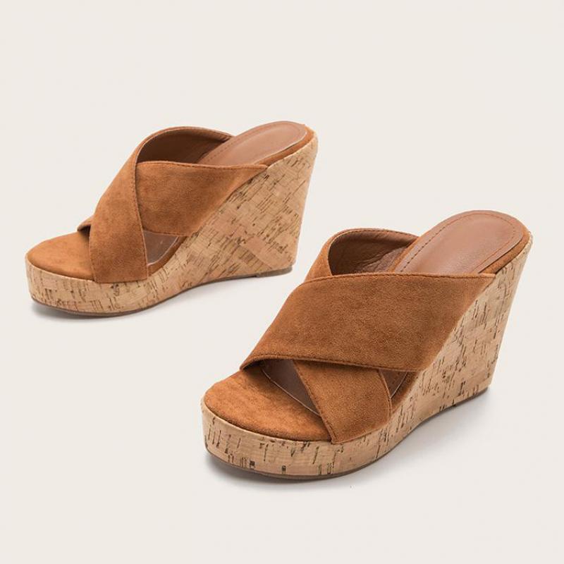 כפכף עקב בוהו- קלארי