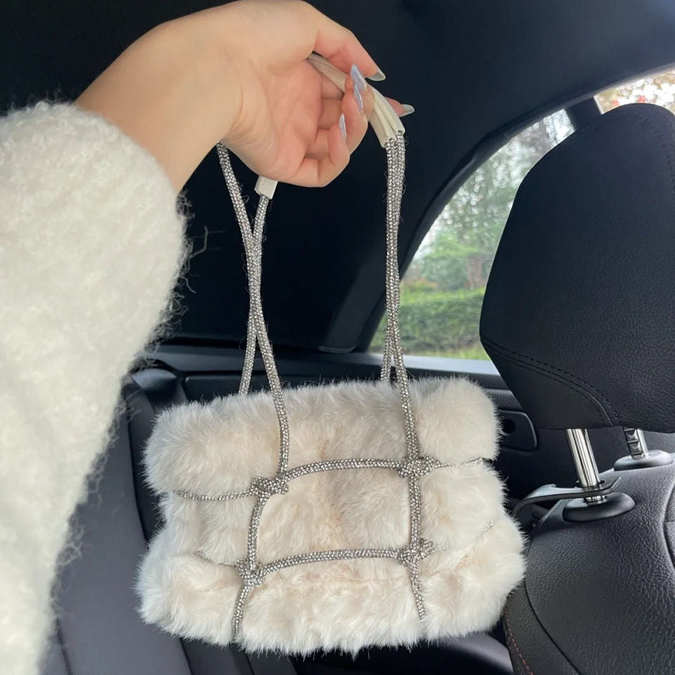 תיק פרווה בשילוב אבנים- מיילי