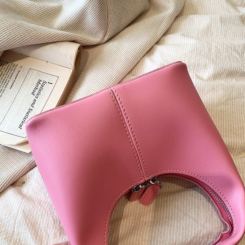 תיק יד- הובה בובה