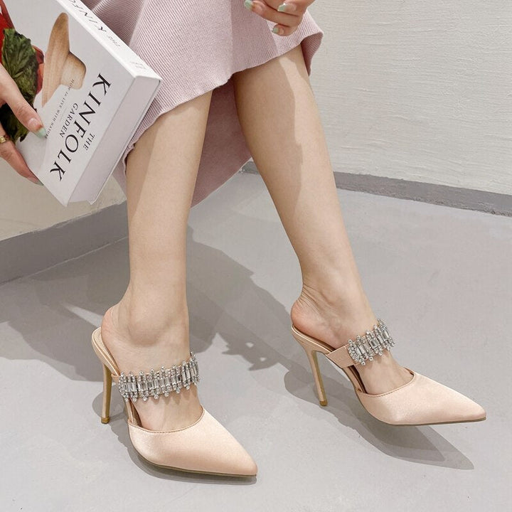 עקב קלאסי בשילוב קריסטלים- נועה