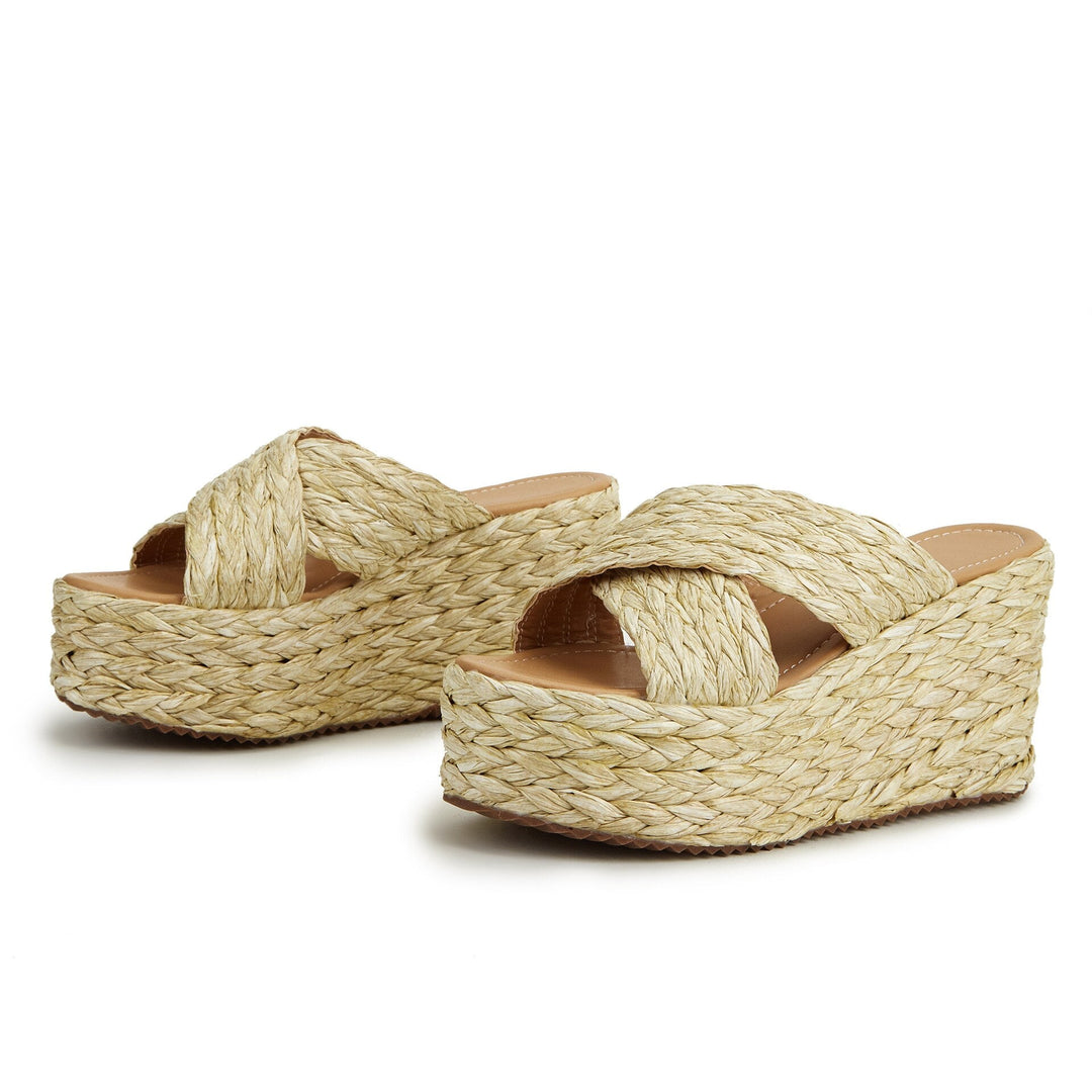 כפכף פלטפורמה בוהו- שקד